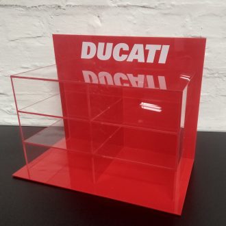 Equipment  Ducati  με  σκελετό