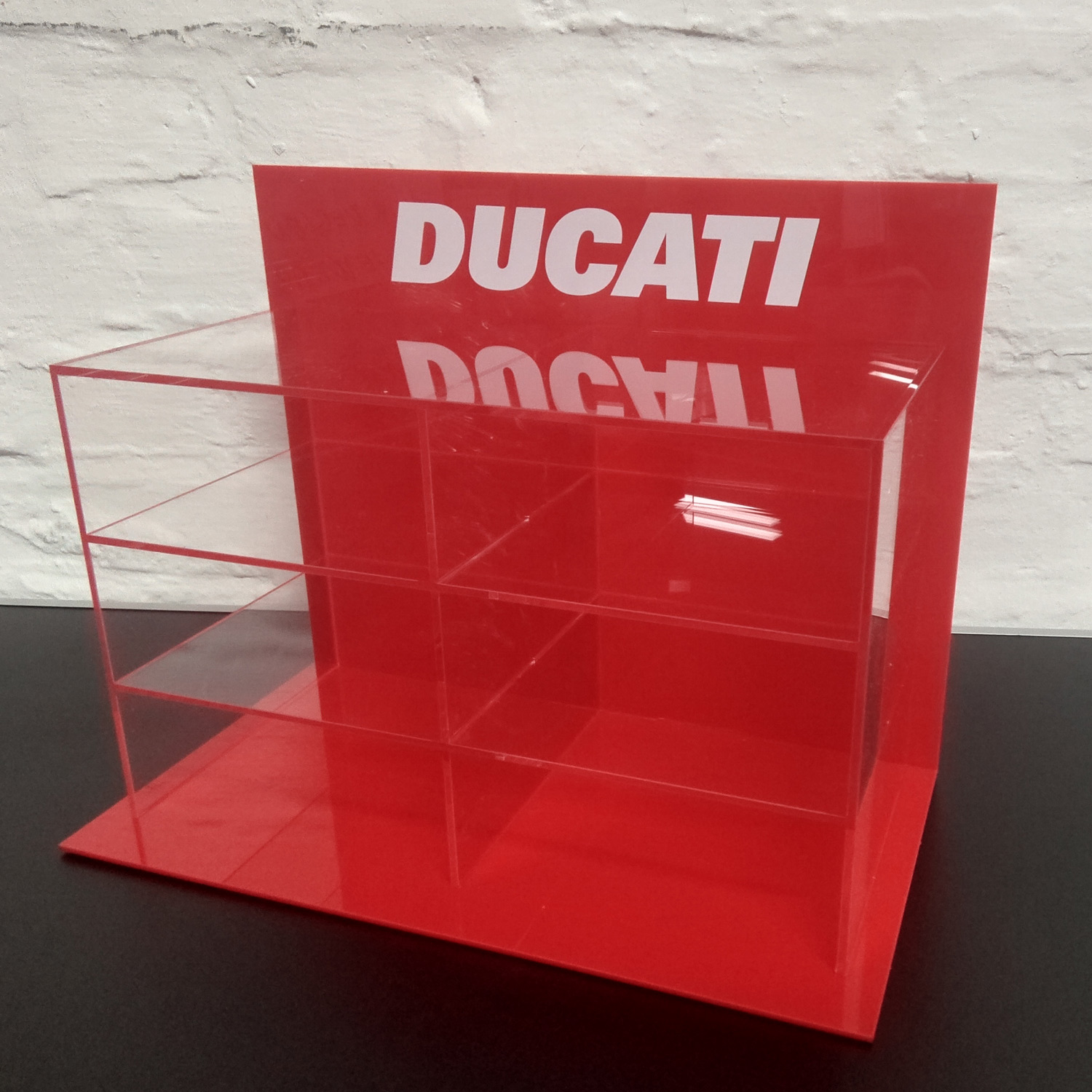 Equipment Ducati με σκελετό